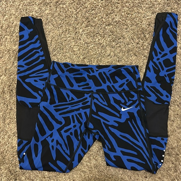Nike Pants - Nike dry fit leggings